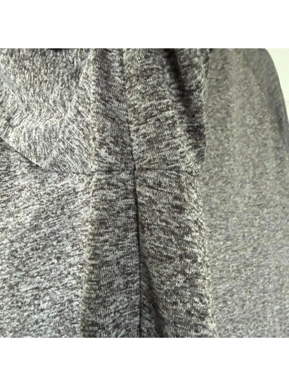 Under Armour Grey Long Sleeved Shirt - Picture 4 of 4